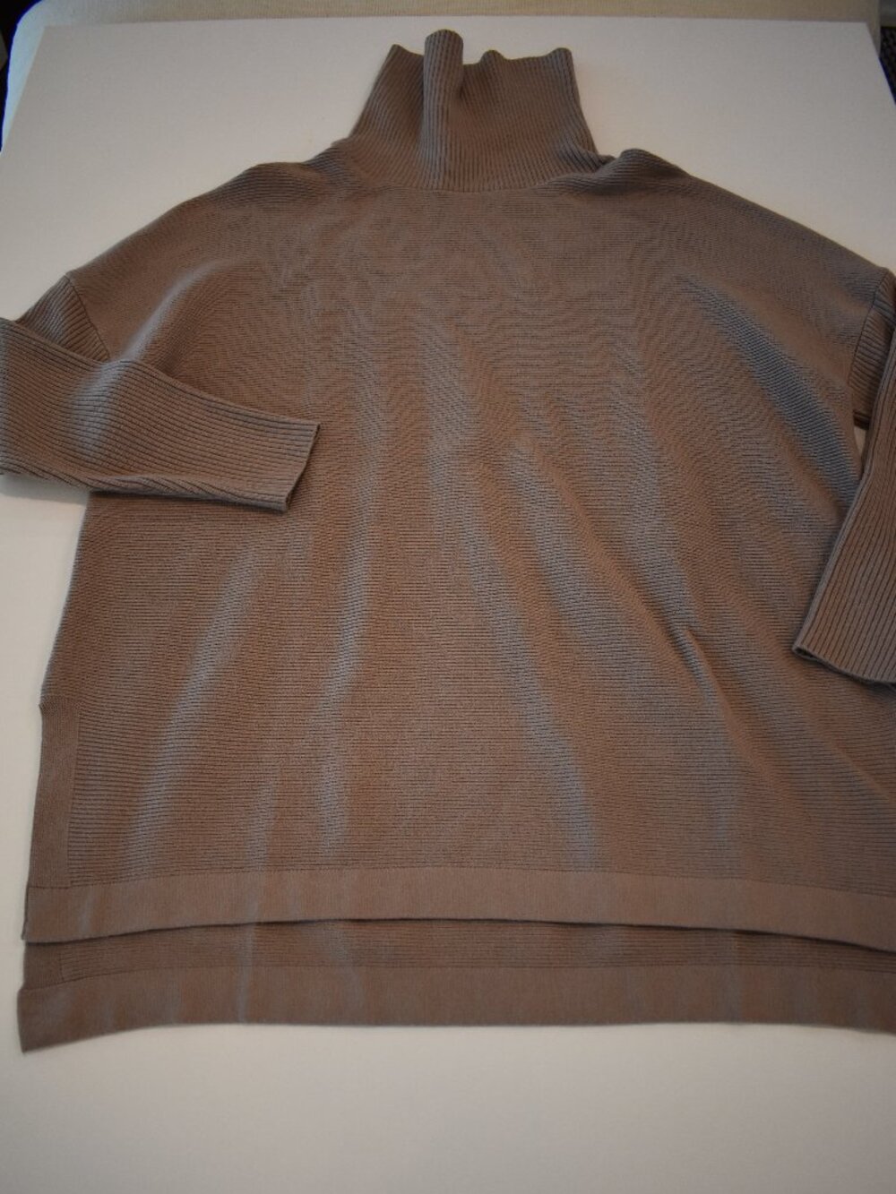 Women XL Taupe Ribbed Turtleneck Sweater Oversized High Low Hem Slit Lower Side